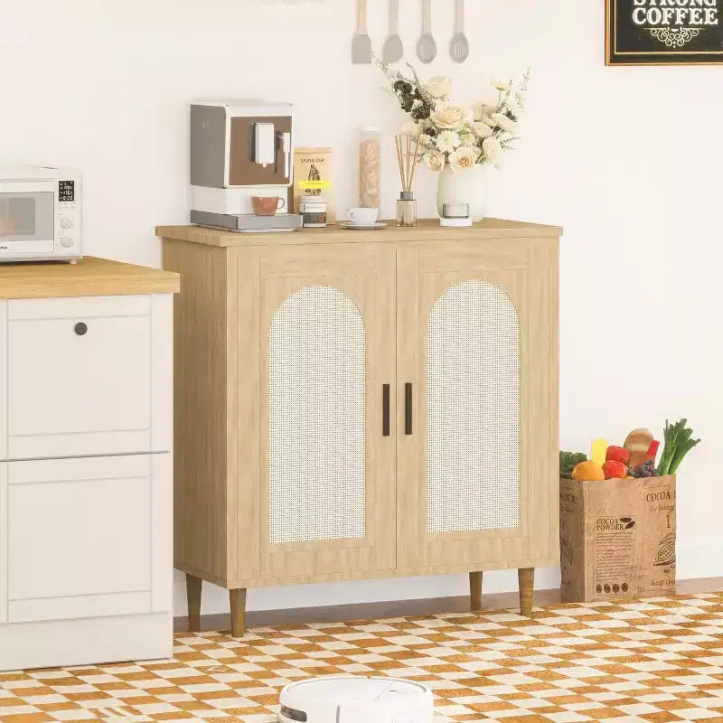Mobile Credenza Buffet con Ante in Rattan e Piedini in Legno Massello
